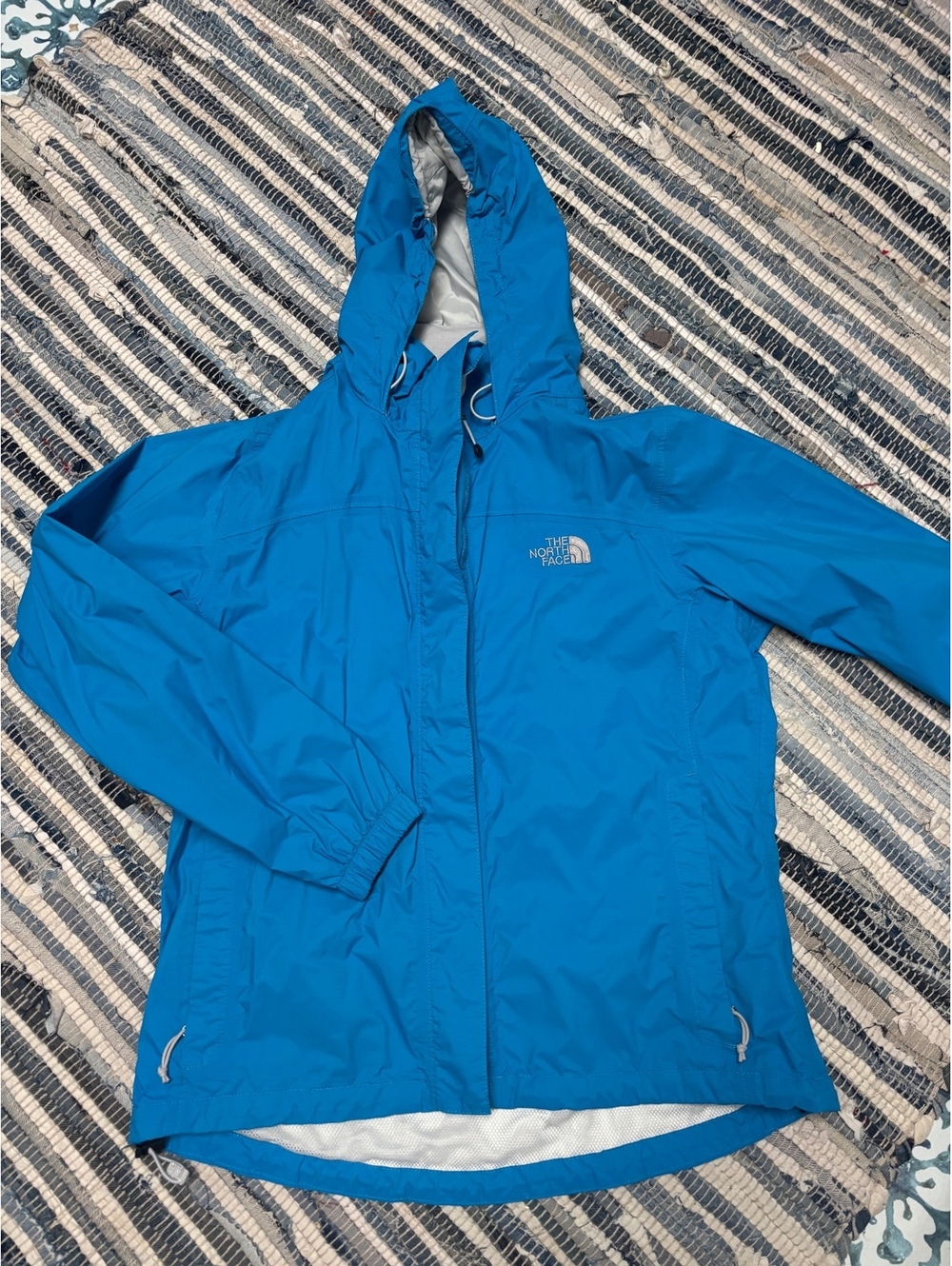 * | The North Face | women’s rain coat. Size M.